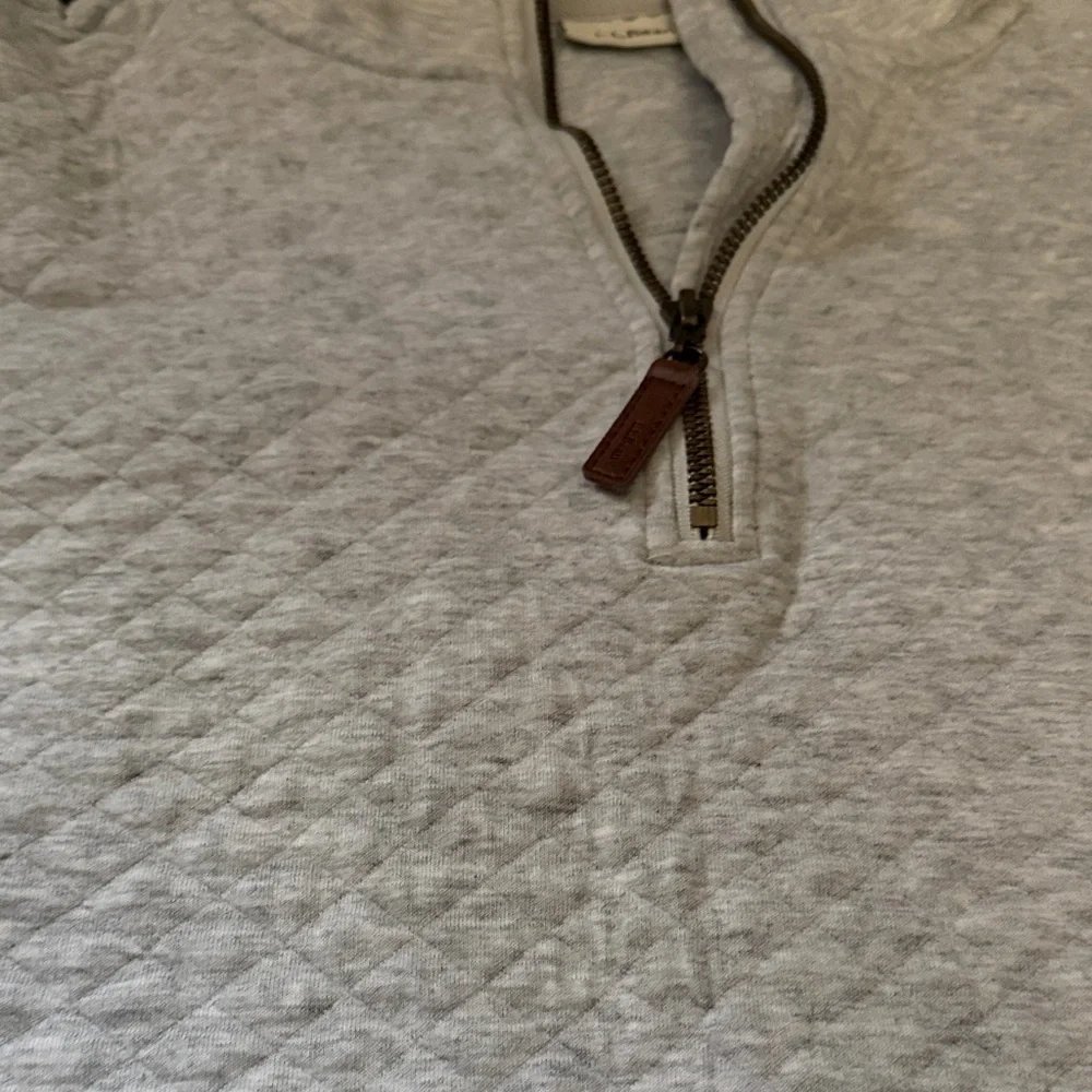 LLBean Women’s Quarter-Zip Sweate - Picture 4 of 4
